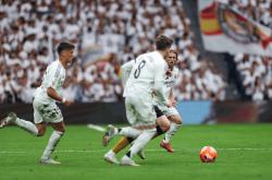 开云体育下载-姆巴佩双响 皇马2-0皇家社会