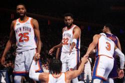 开云体育首页-薪资受限！纽约尼克斯引援难，老将蒙特·莫里斯或成关键拼图？