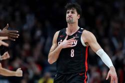 开云中国-波特兰开拓者新锐球星期待与利拉德携手合作