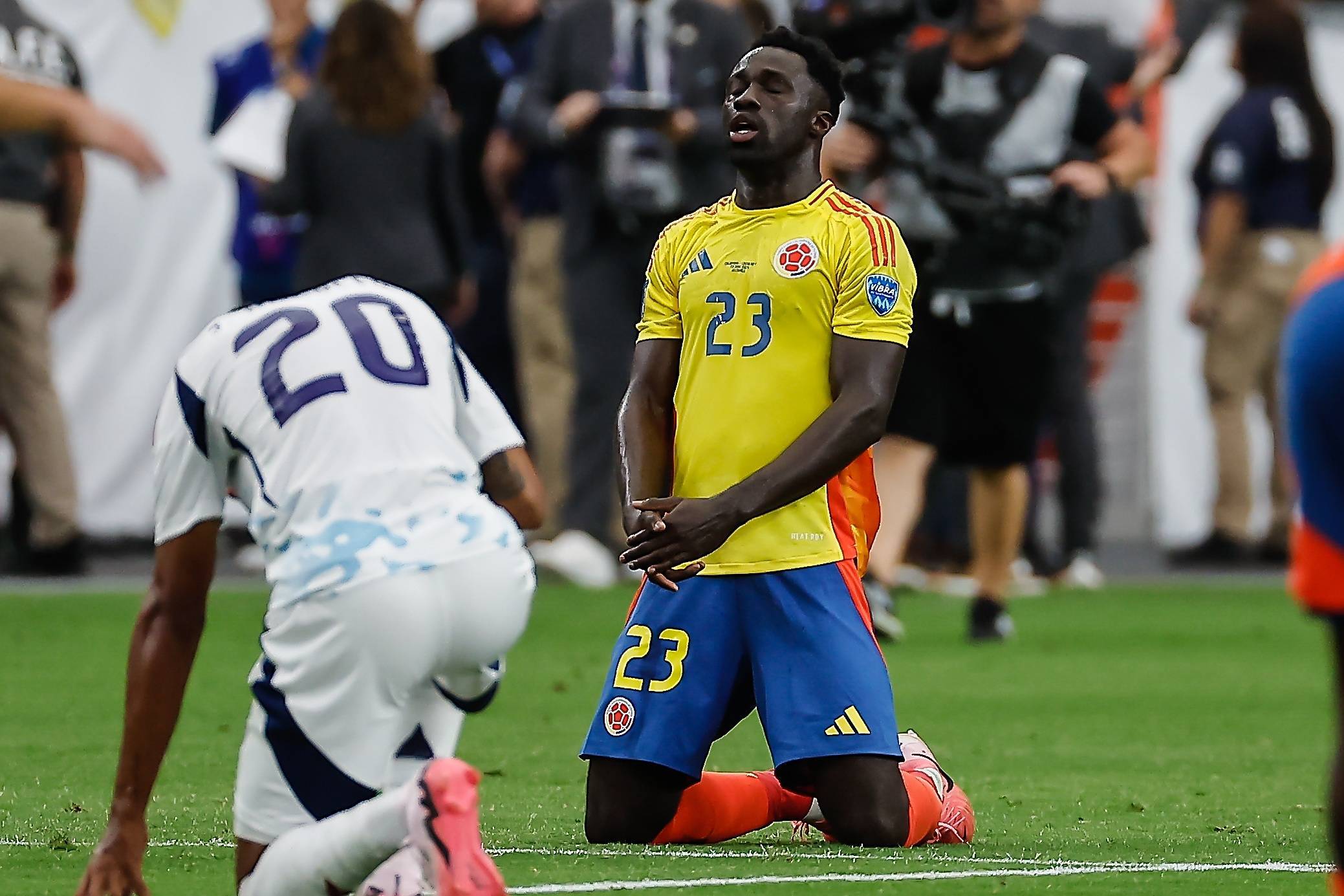 罗马诺:科莫有意达文森-桑切斯,也在考虑塞尔塔中卫斯塔费尔特