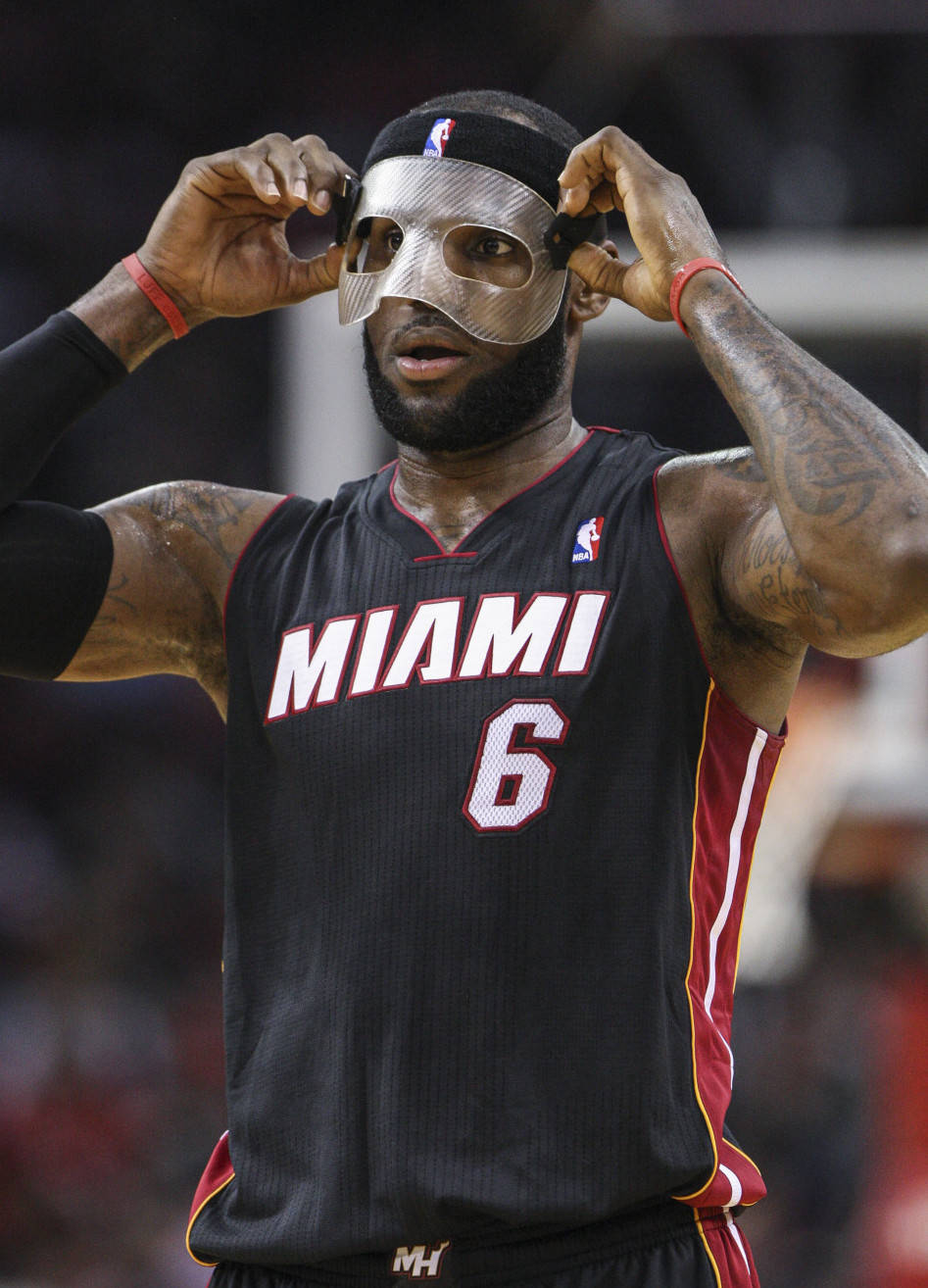 致敬卡鲁索！蒂格戏耍詹黑，编谣言黑詹姆斯后打脸自己！