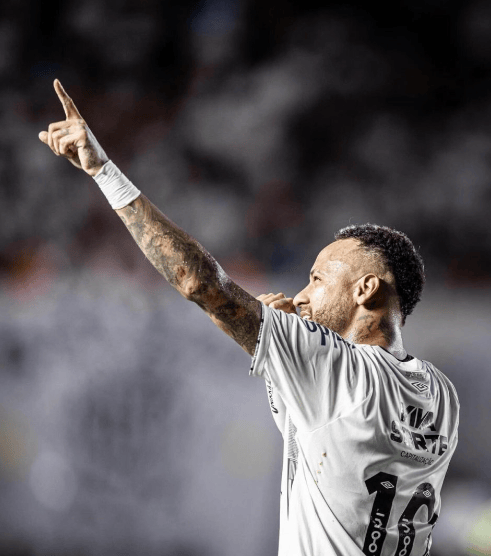 内马尔欲重返欧洲!加盟巴黎死敌,承诺洗心革面,冲击2026世界杯