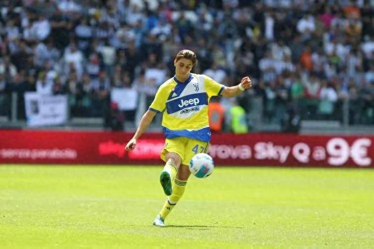 米雷蒂转会那不勒斯!现在关键期,尤文和那不勒斯展开转会费谈判