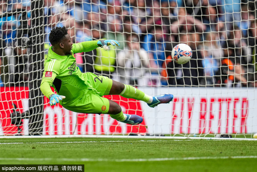 TA:曼联预计不会引进多纳鲁马 除非奥纳纳今夏离队