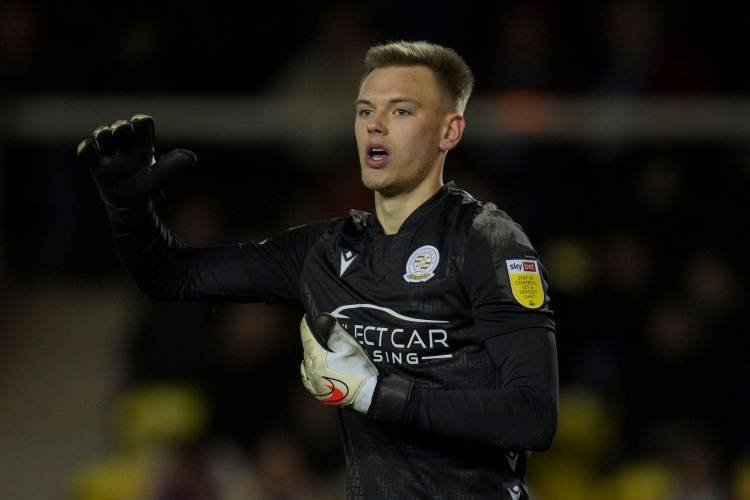 图片报:不莱梅有意阿森纳门将卡尔-海因