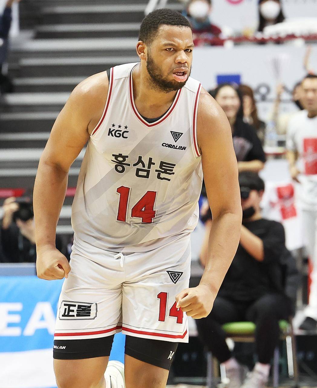 北京男篮新外援已浮出水面,效力过金州勇士,许利民非常满意他