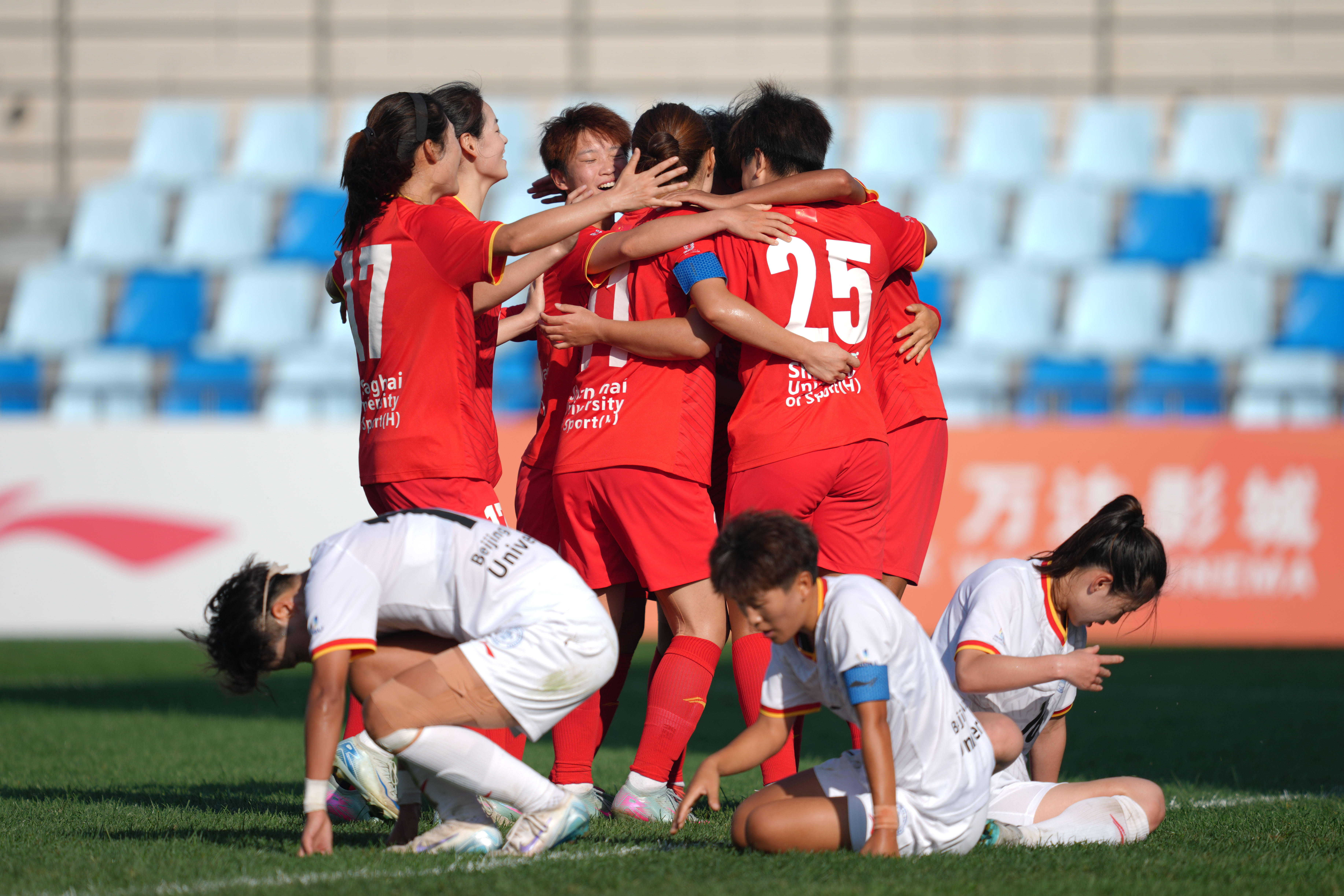 （体育）足球——国际大体联足球世界杯：上海体育大学女足晋级决赛