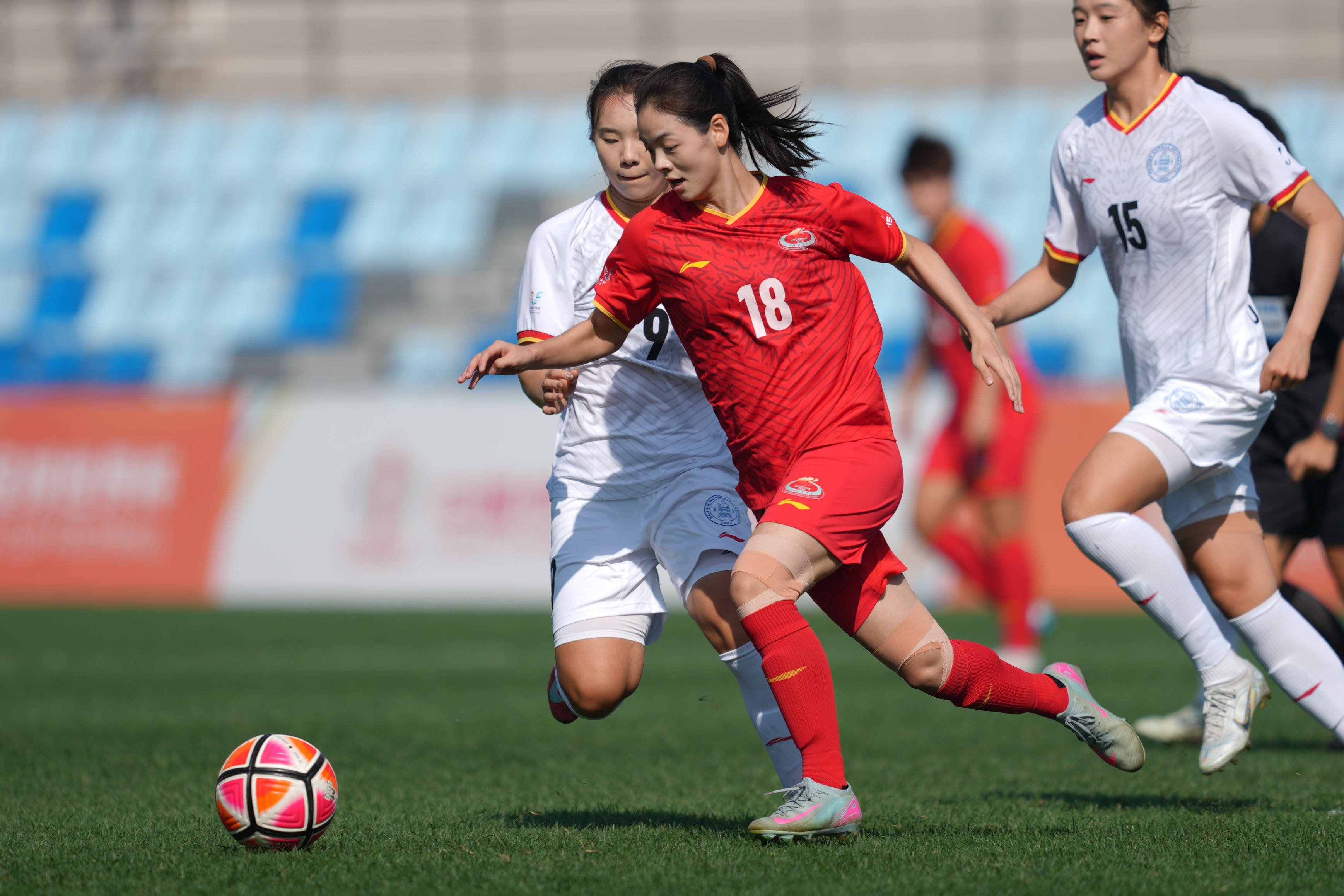 （体育）足球——国际大体联足球世界杯：上海体育大学女足晋级决赛