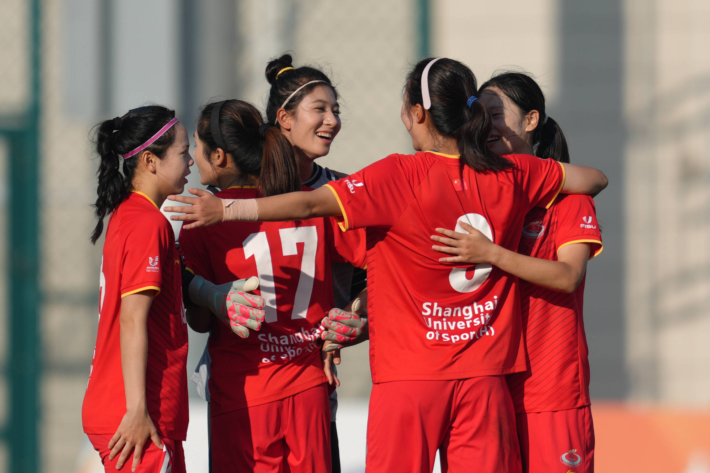 （体育）足球——国际大体联足球世界杯：上海体育大学女足晋级决赛